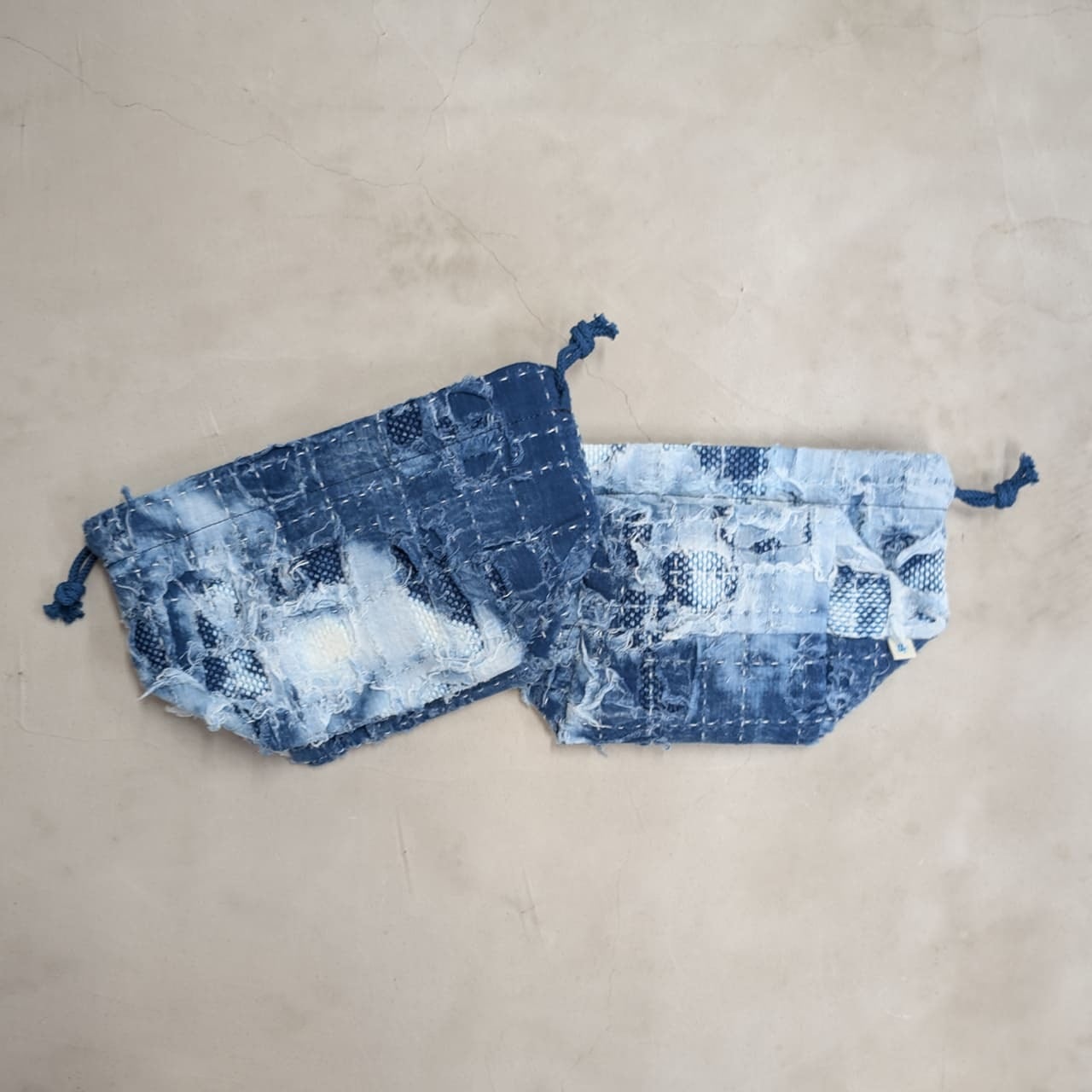 “DENTO” SASHIKO DRAWSTRING BAG BORO ver