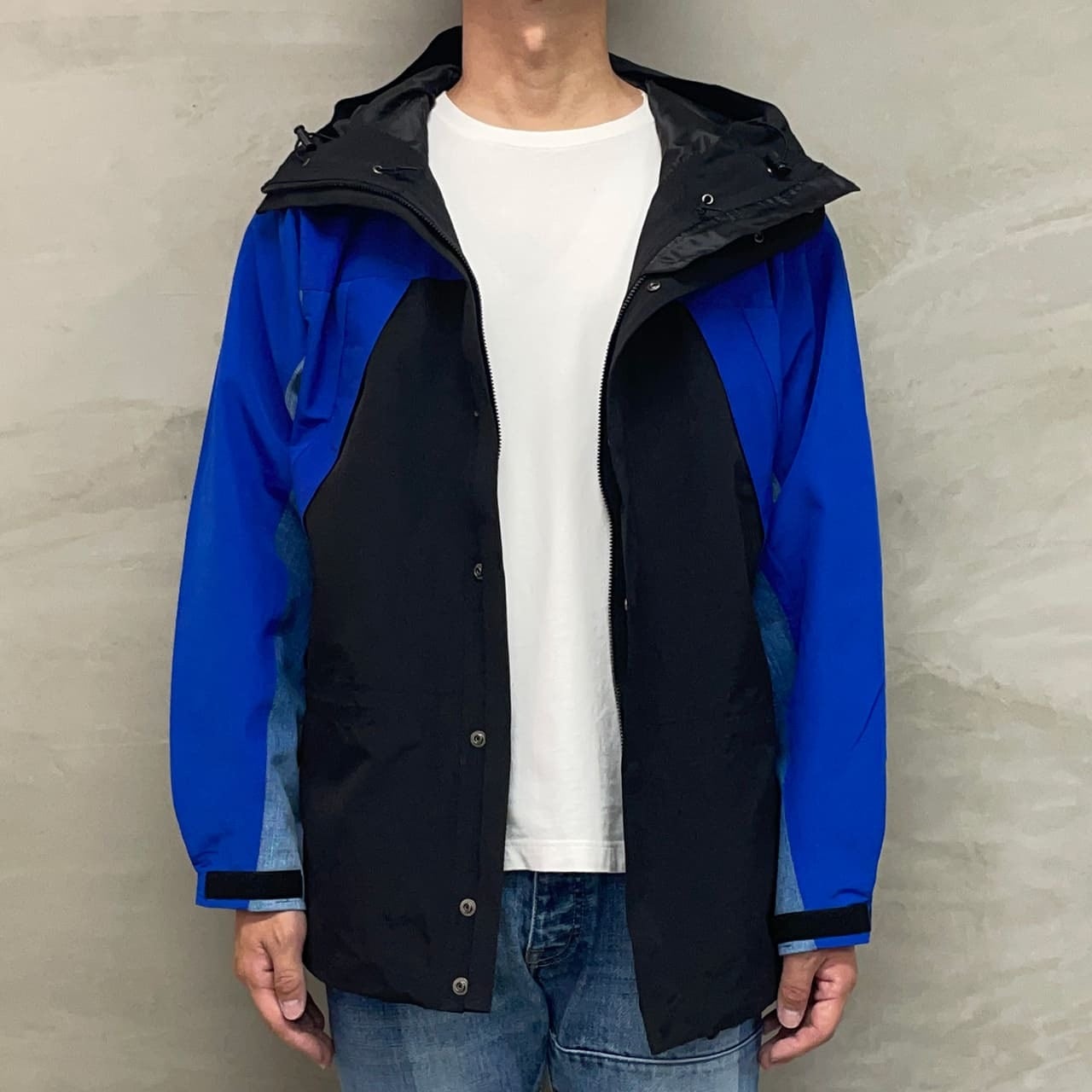 MOUNTAIN PARKA / BLACK×BLUE