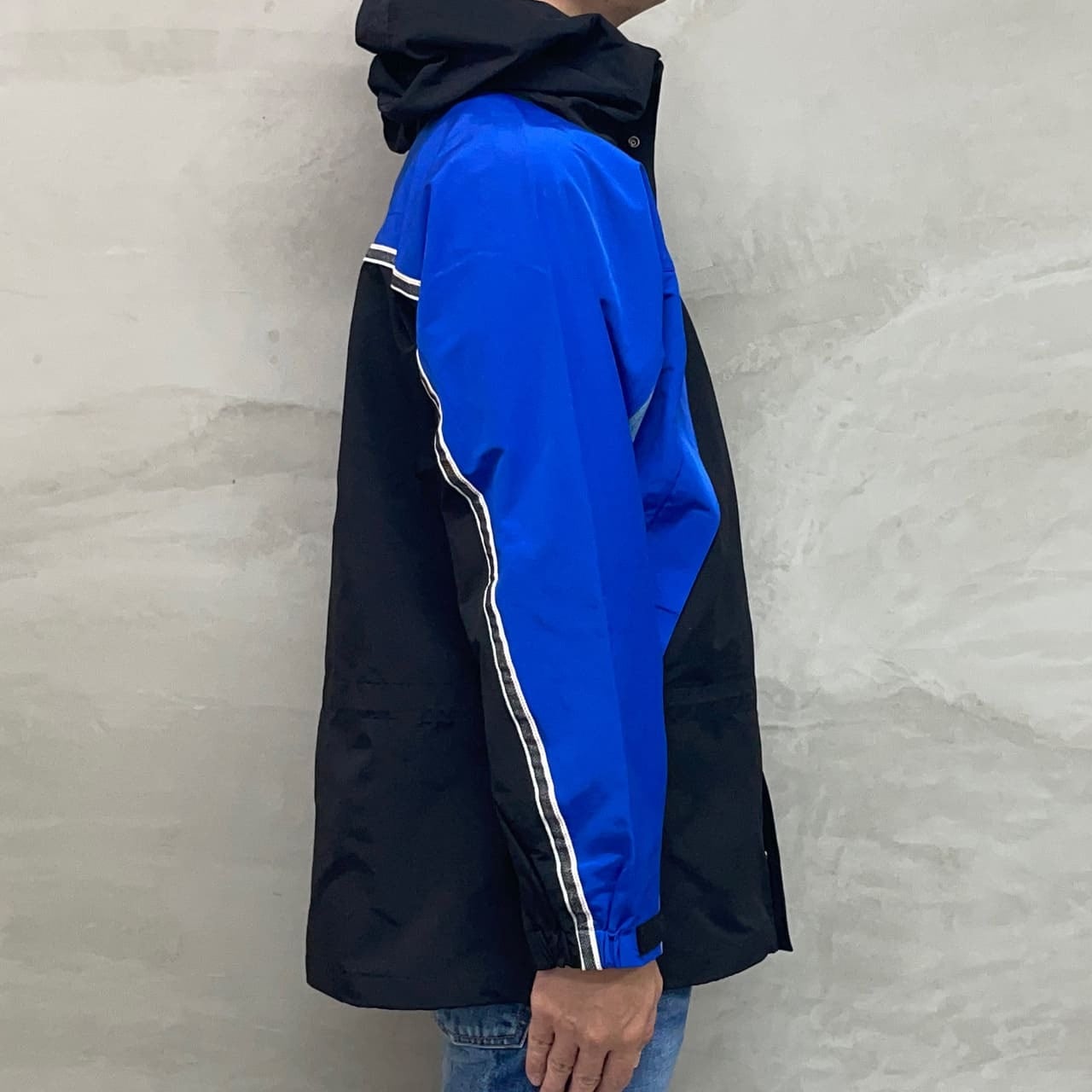 MOUNTAIN PARKA / BLACK×BLUE