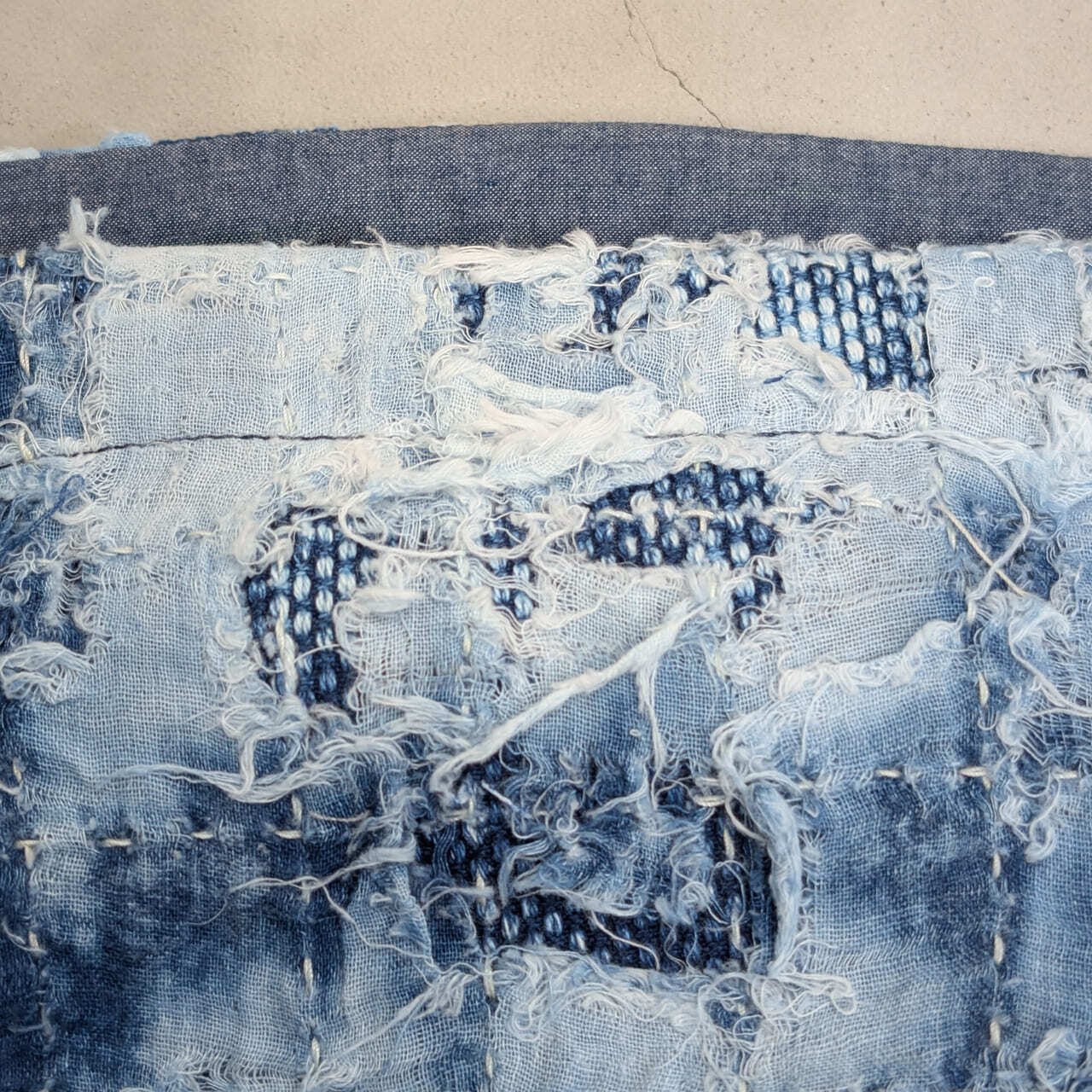 “DENTO” SASHIKO DRAWSTRING BAG BORO ver