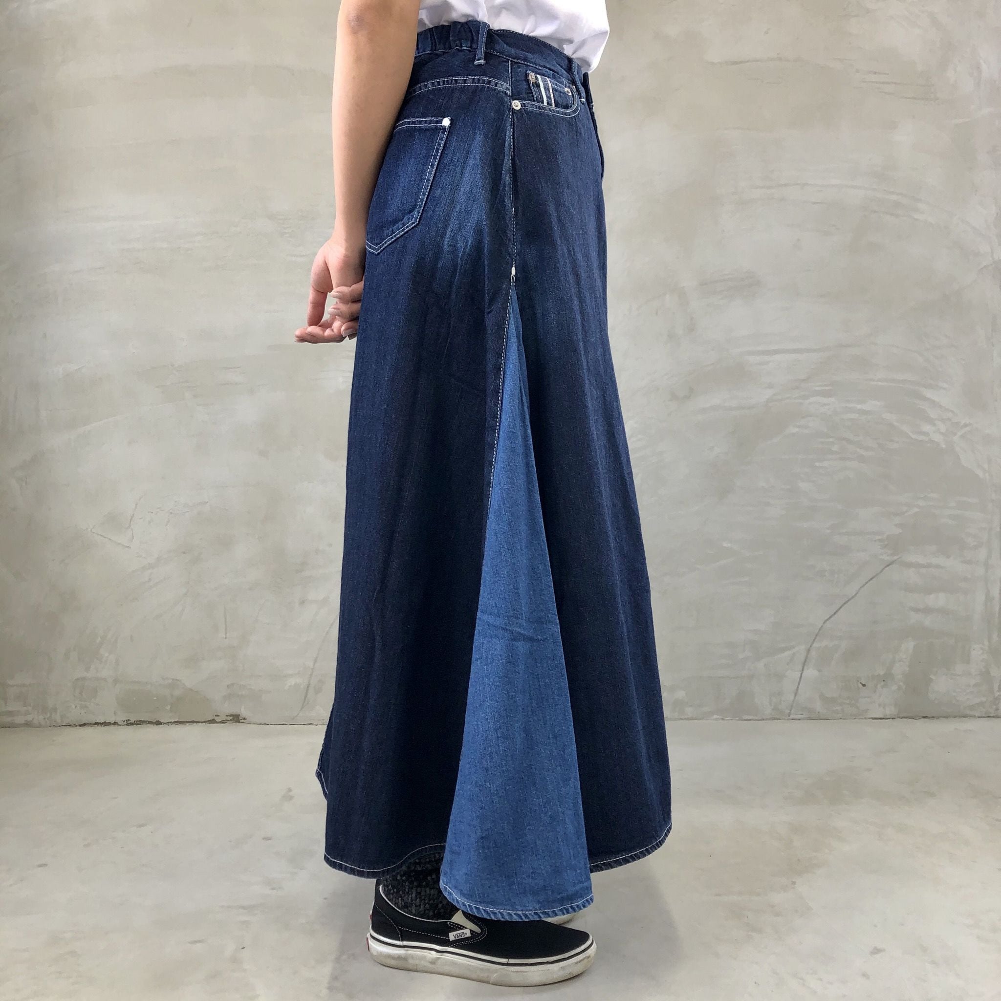TUCK SKIRT / INDIGO×BLUE