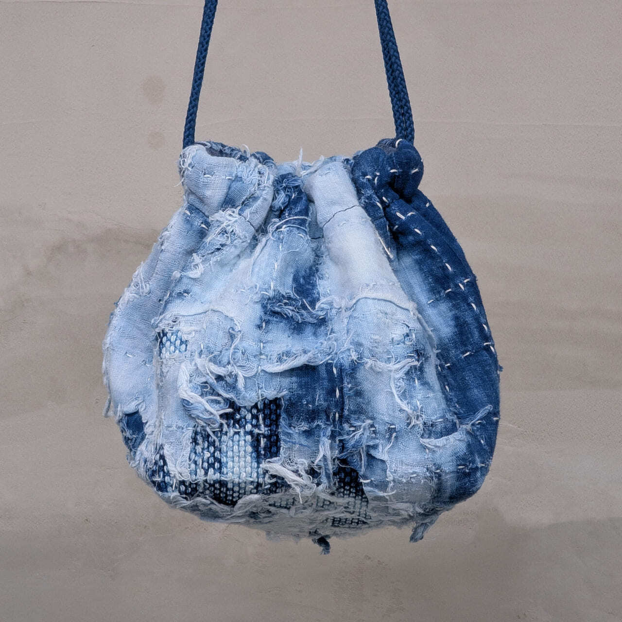 “DENTO” SASHIKO DRAWSTRING BAG BORO ver