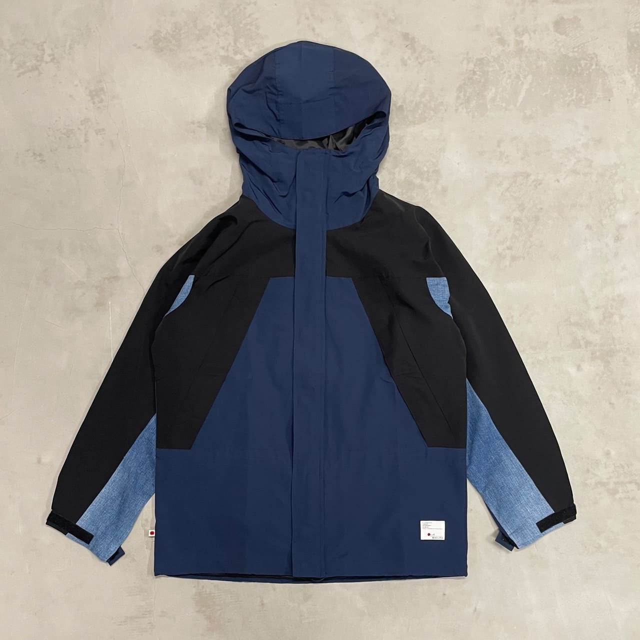 MOUNTAIN PARKA / NAVY×BLACK