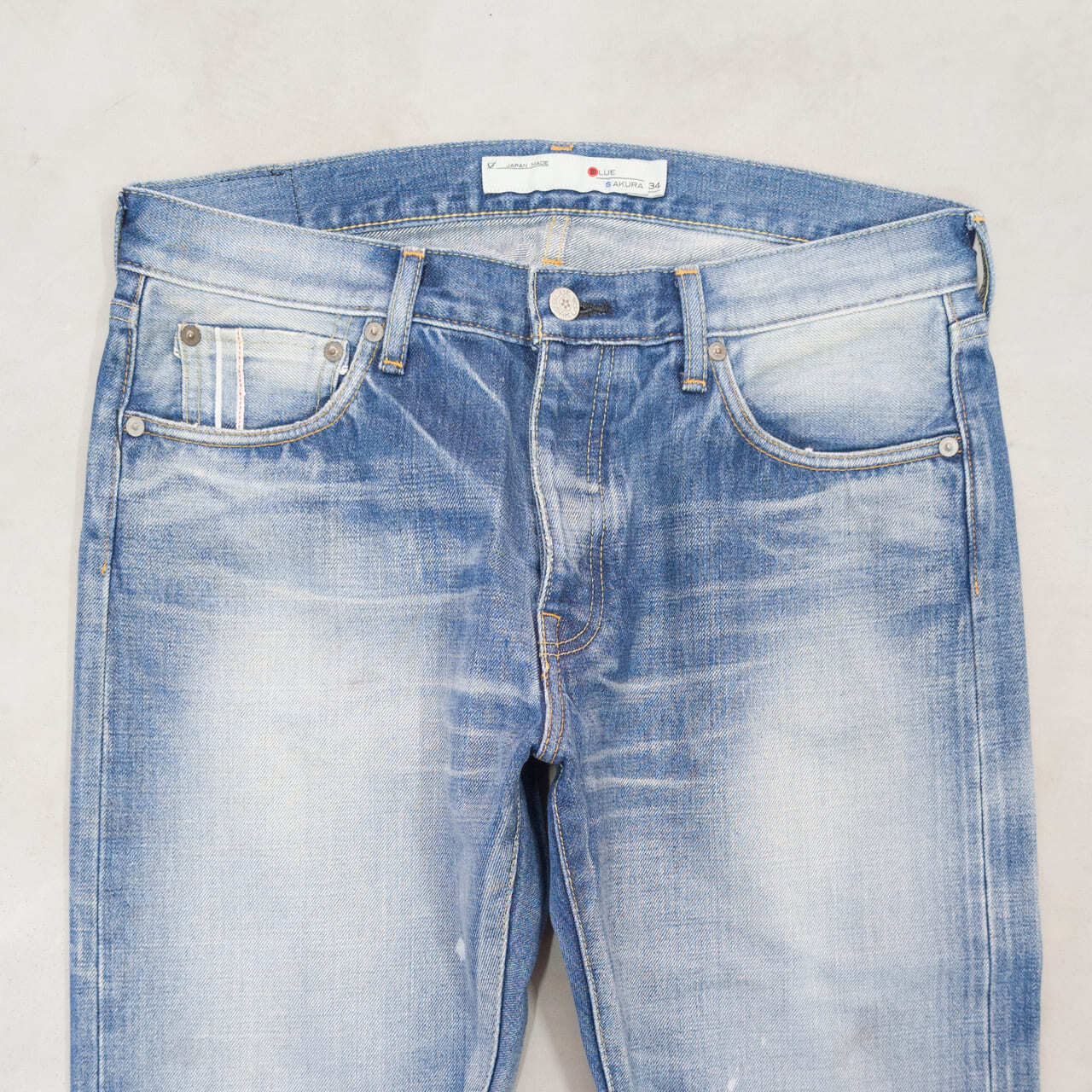 402XXB STILL VINTAGE USED