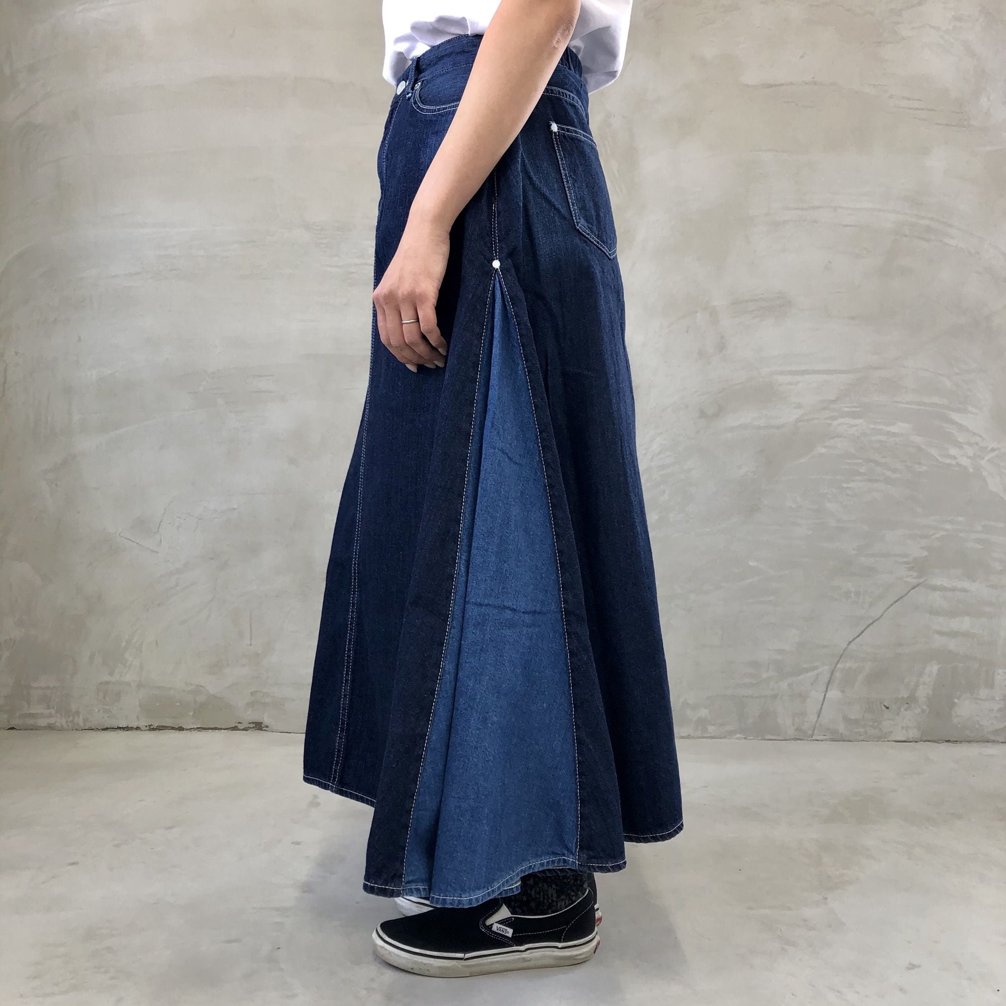 TUCK SKIRT / INDIGO×BLUE
